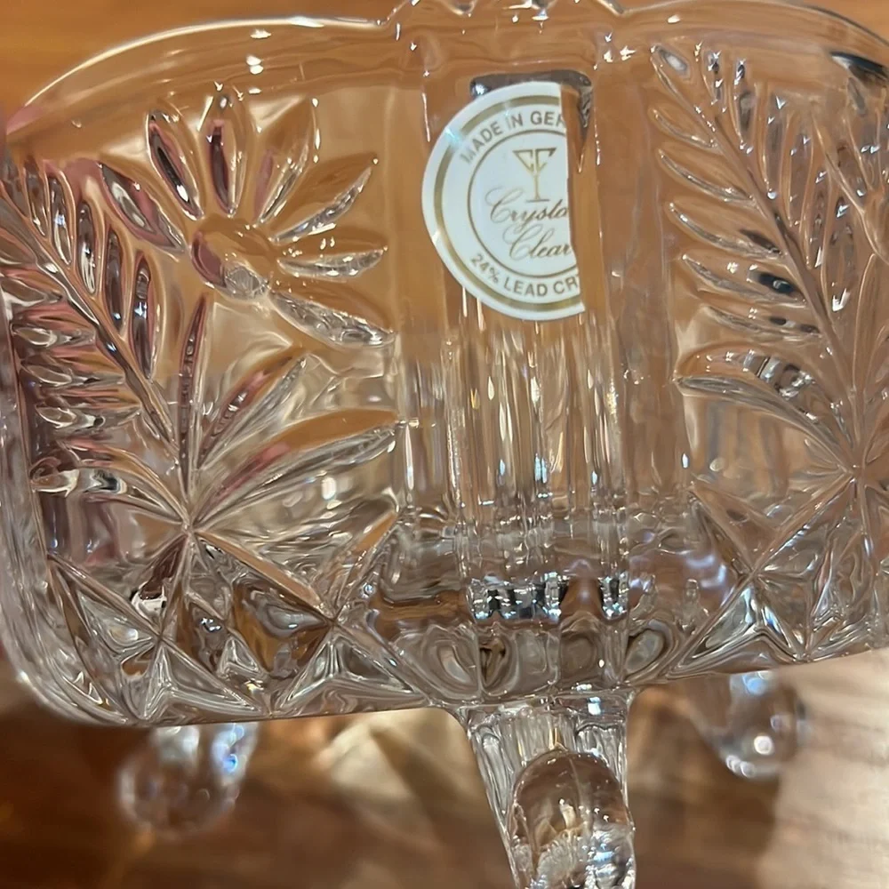Pinwheel 3-Toed Footed Bowl